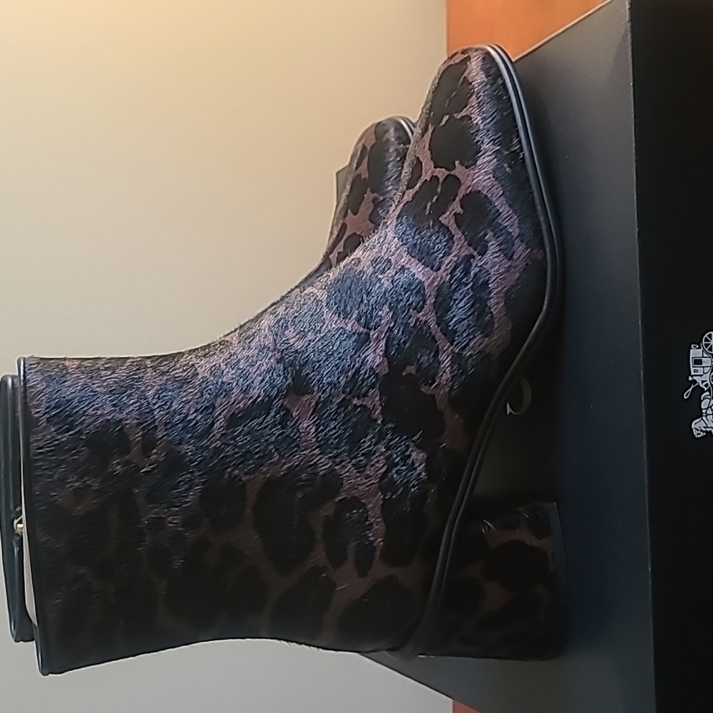 Coach Gigi Leo Boots - Picture 3 of 6